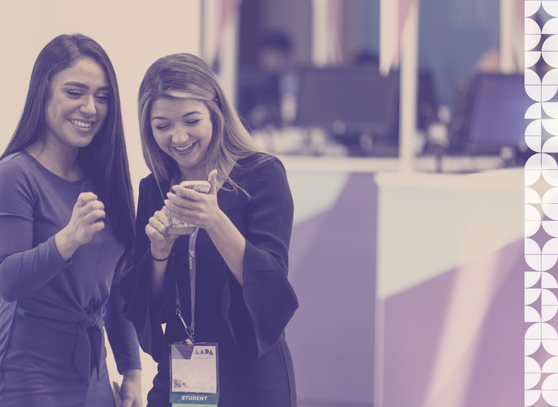 AC-21.002-AAPA-2021-Marketing-Conference-hero-Oct+Nov-Early-Bird-1 Two people at the AAPA conference