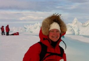 PA Melanie Troftgruben abrigada en la Antártida