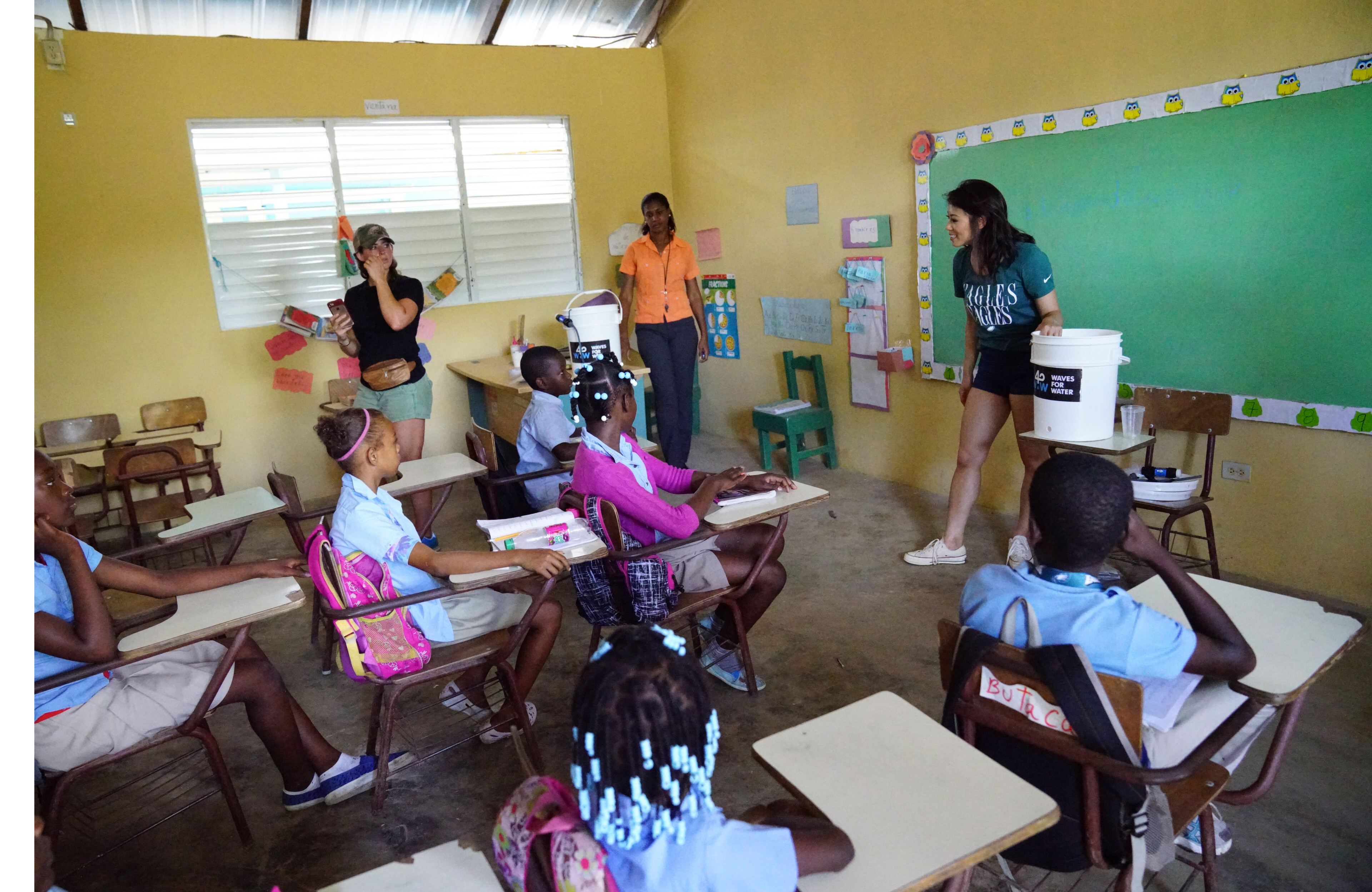 Snow Feng, leading a seminar in the Dominican Republic