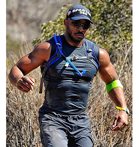 Verdele Benson compitiendo en una Spartan Race