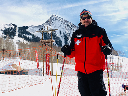 PA Matt Wark en el complejo Crested Butte de Colorado