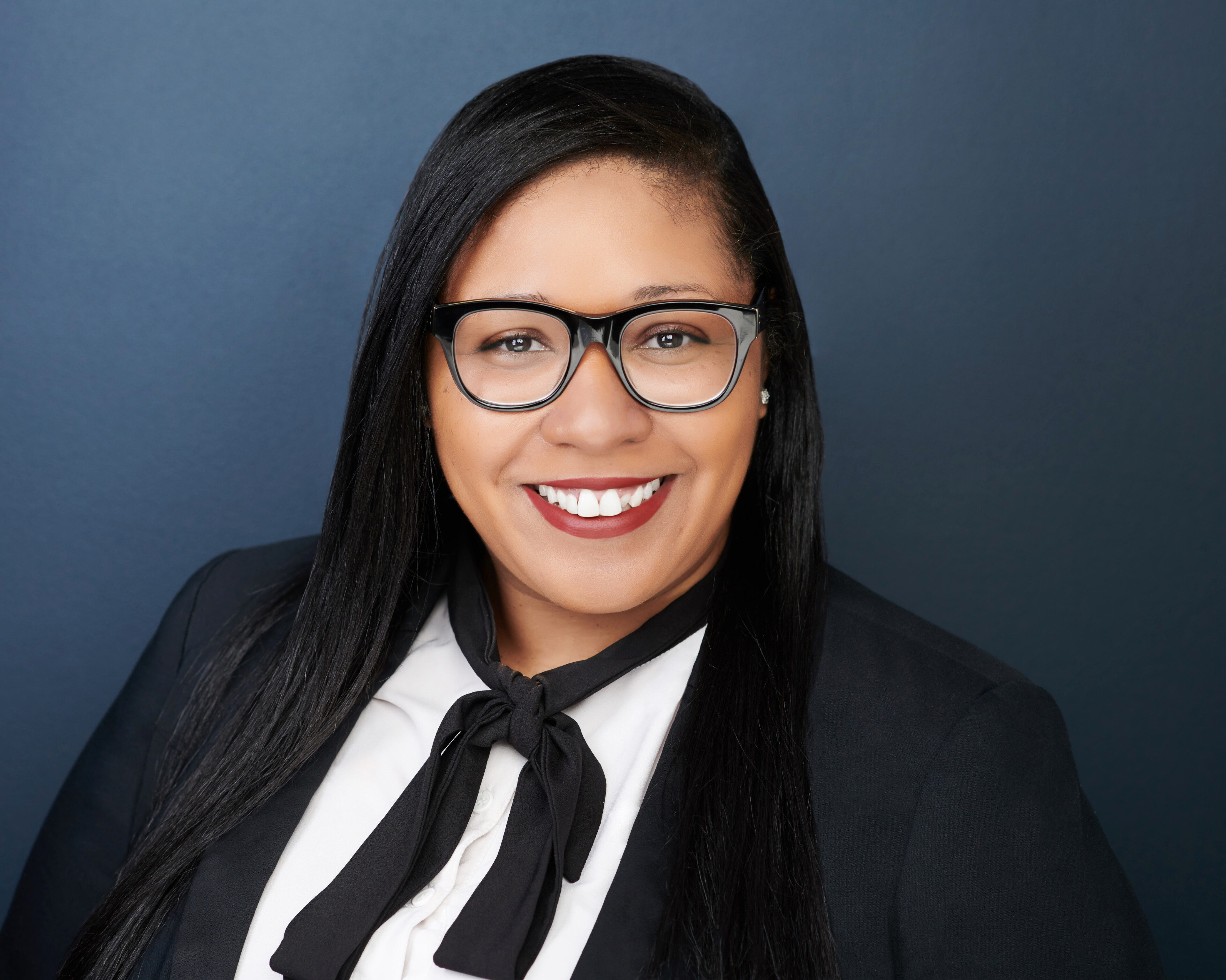 Andrea Lowe headshot